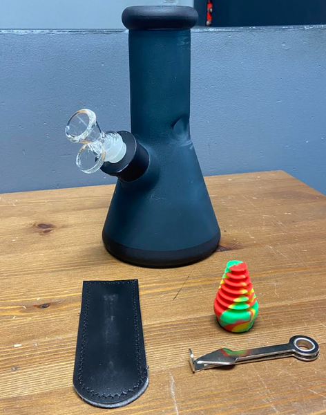 9" Matte Coated Heavy Wall Beaker Bong